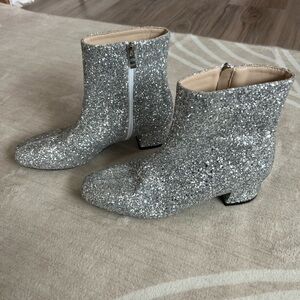 Women’s Sparkly Silver Glitter Boots sz 8